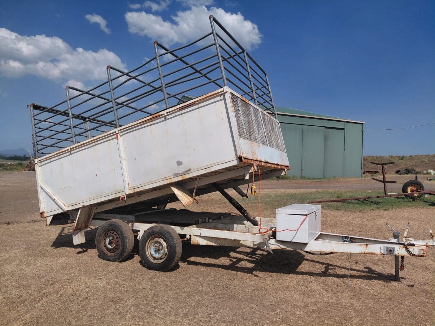 3T Tandem Stock Trailer