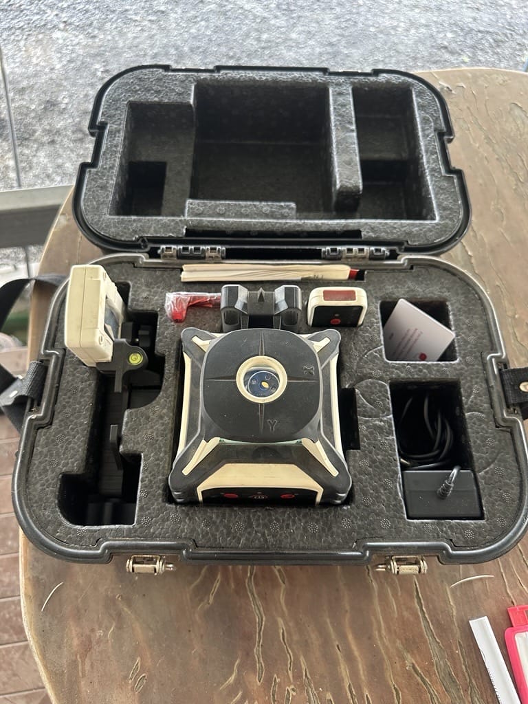 Lasertec HV2R Rotary Laser set & 2 stands