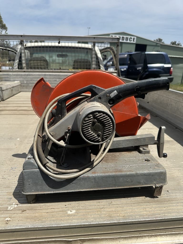 Dropsaw - Makita 2414